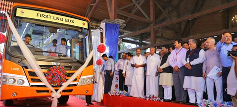 Tata LPO1613 - pierwszy zasilany LNG autobus w Indiach
