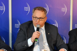 Henryk Mucha, prezes PGNiG Obrót Detaliczny