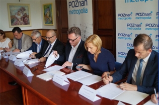 Podpisanie porozumienia w sprawie powołania grupy zakupowej gazu ziemnego w siedzibie Stowarzyszenia Metropolia Poznań