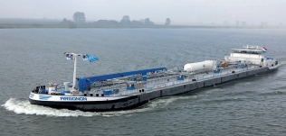 MT Argonon - barka napędzana LNG