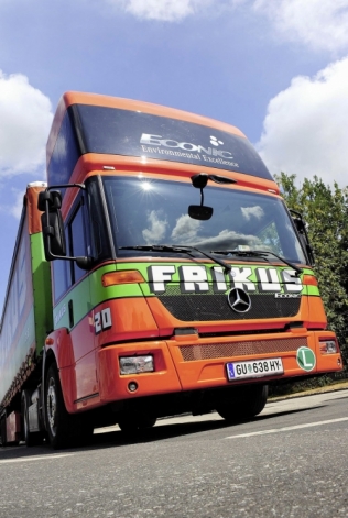 Mercedes Econic NGT w barwach firmy Frikus