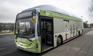 Autobus miejski ADL Enviro 300 zasilany biometanem