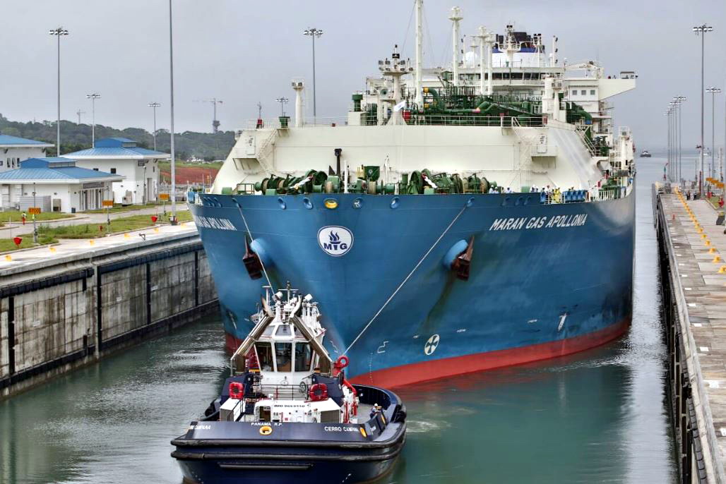 Panamski kanał przerzutowy LNG