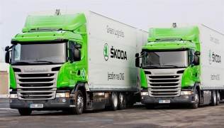 Ciężarówki Scania Gigaliner CNG w barwach Skody