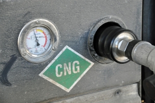 Zawór tankowania CNG