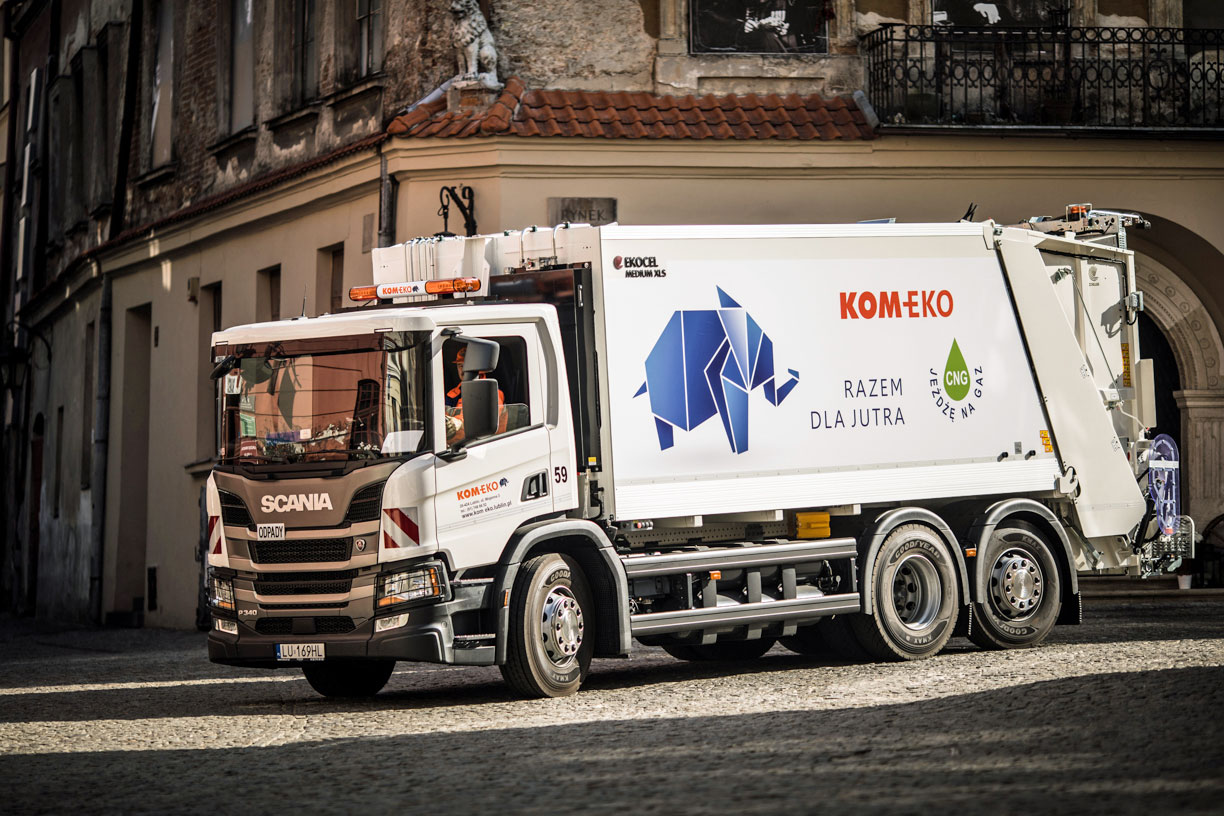 Kom-Eko zwiększa flotę śmieciarek Scania CNG
