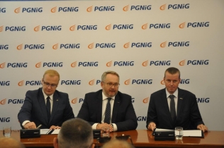 PGNiG - Synthos: największa w Polsce umowa na sprzedaż LNG