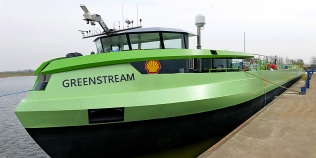 Barka Greenstream napędzana LNG