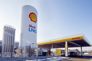 Stacja LNG firmy Shell w Rotterdamie
